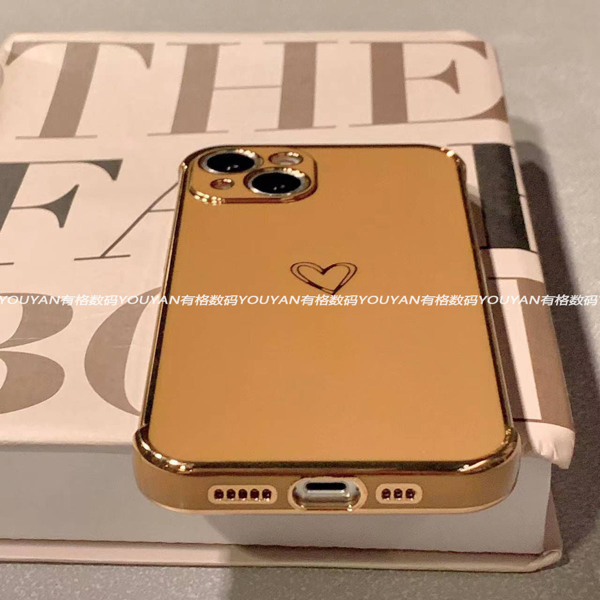 جراب هاتف محمول iPhone 16-11 بسيط بلون التيتانيوم الصحراوي على شكل قلب حب مضاد للسقوط