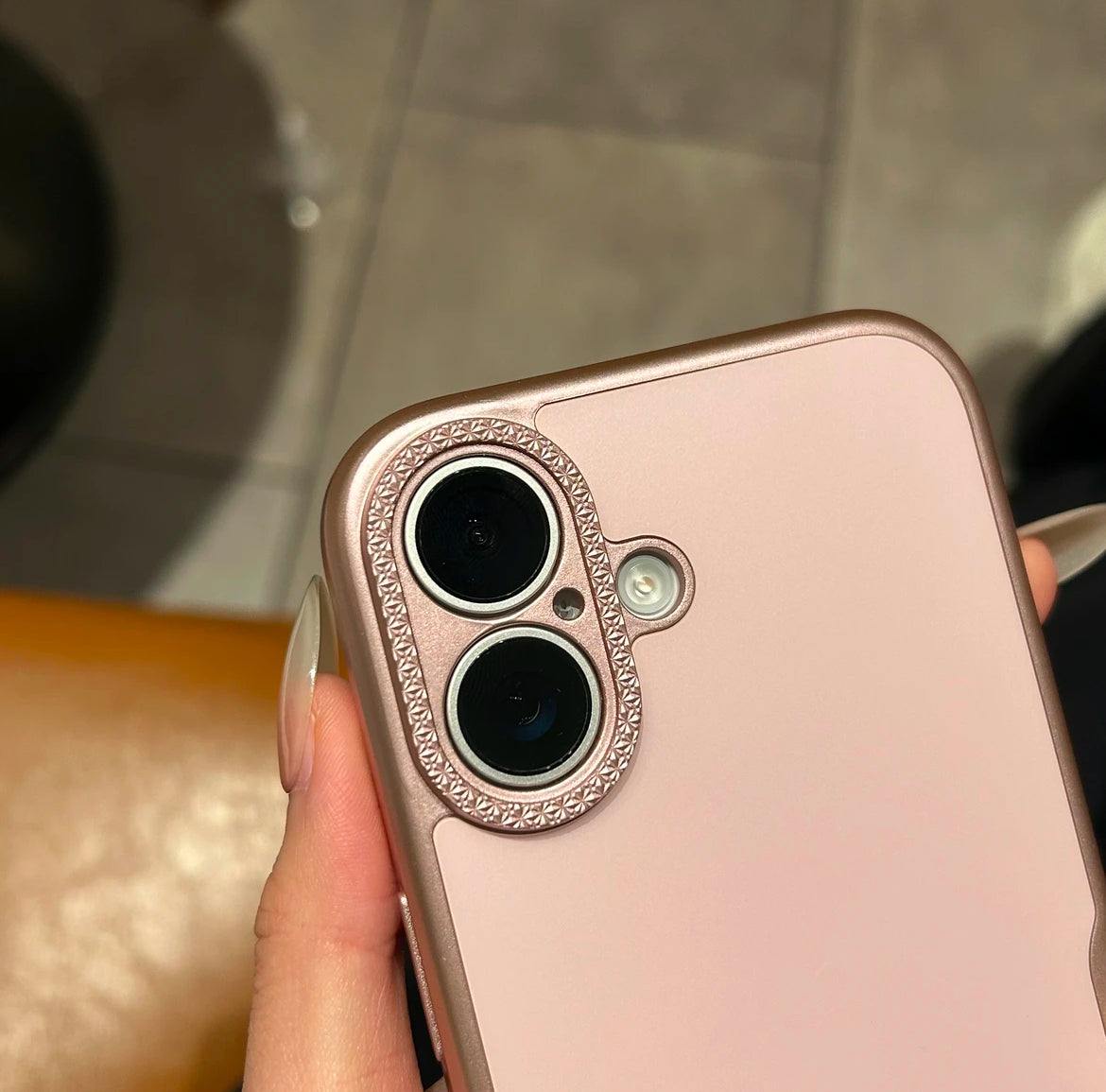 خصر جديد عالي الجودة غير لامع مناسب لجهاز iPhone 16-12 بسيط ومضاد للسقوط 