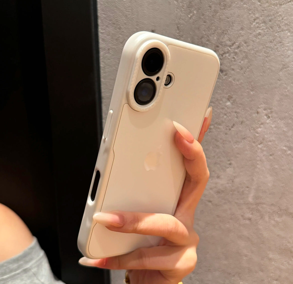 خصر جديد عالي الجودة غير لامع مناسب لجهاز iPhone 16-12 بسيط ومضاد للسقوط 