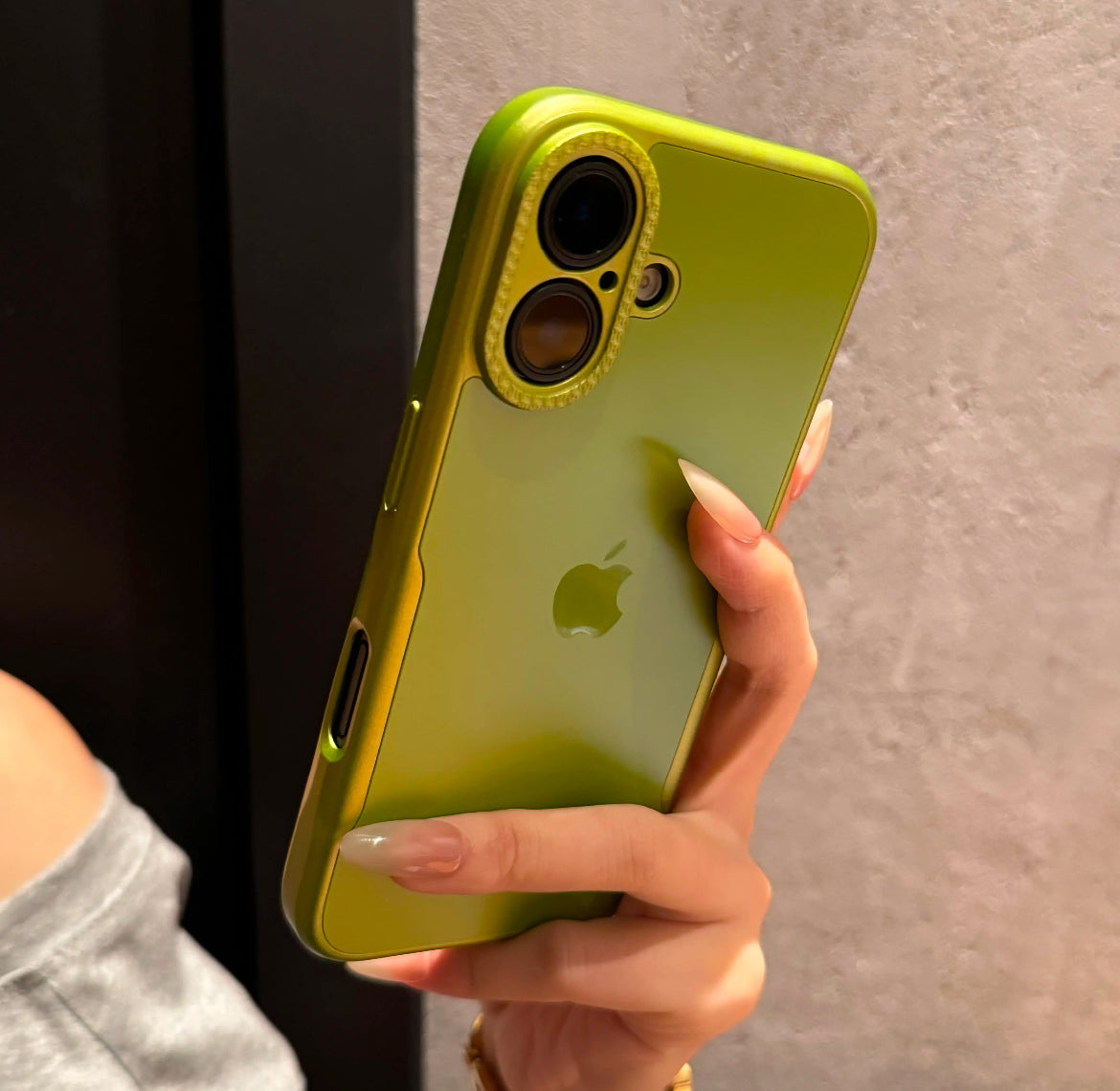 خصر جديد عالي الجودة غير لامع مناسب لجهاز iPhone 16-12 بسيط ومضاد للسقوط 
