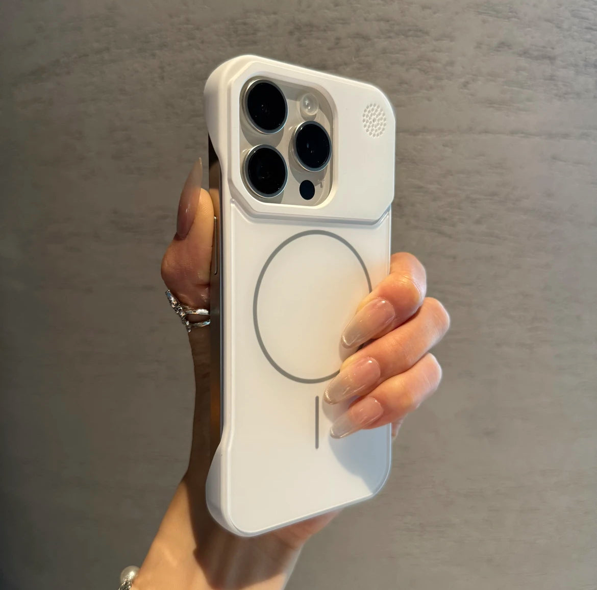 AG frosted Apple 16/11 magnetic charging aromatherapy new anti-fall case