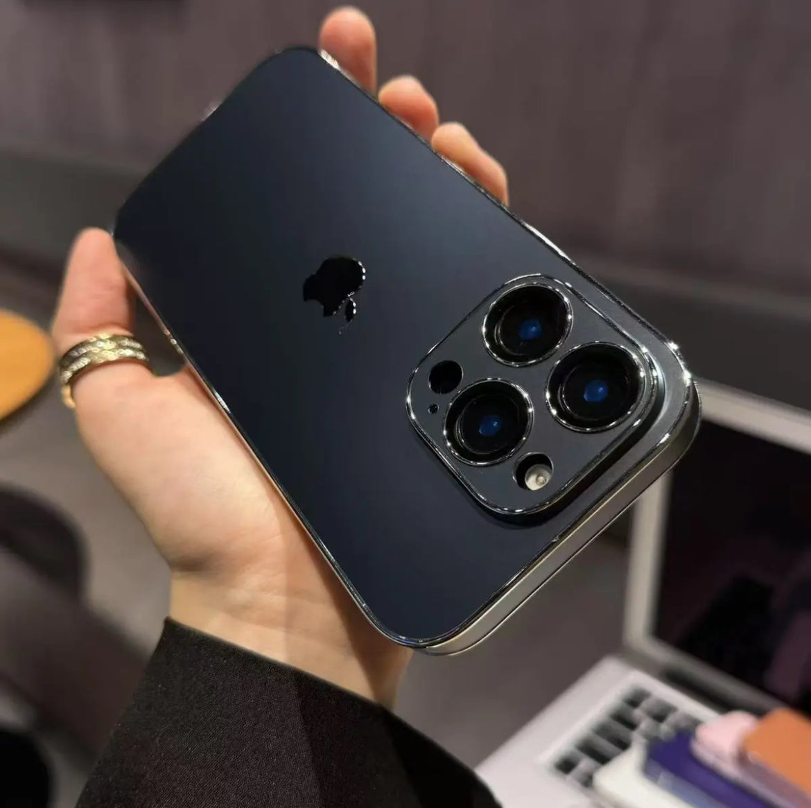 يأتي iPhone 16/13 مع عدسة واقية Nano AG حافظة صلبة من البولي كربونات