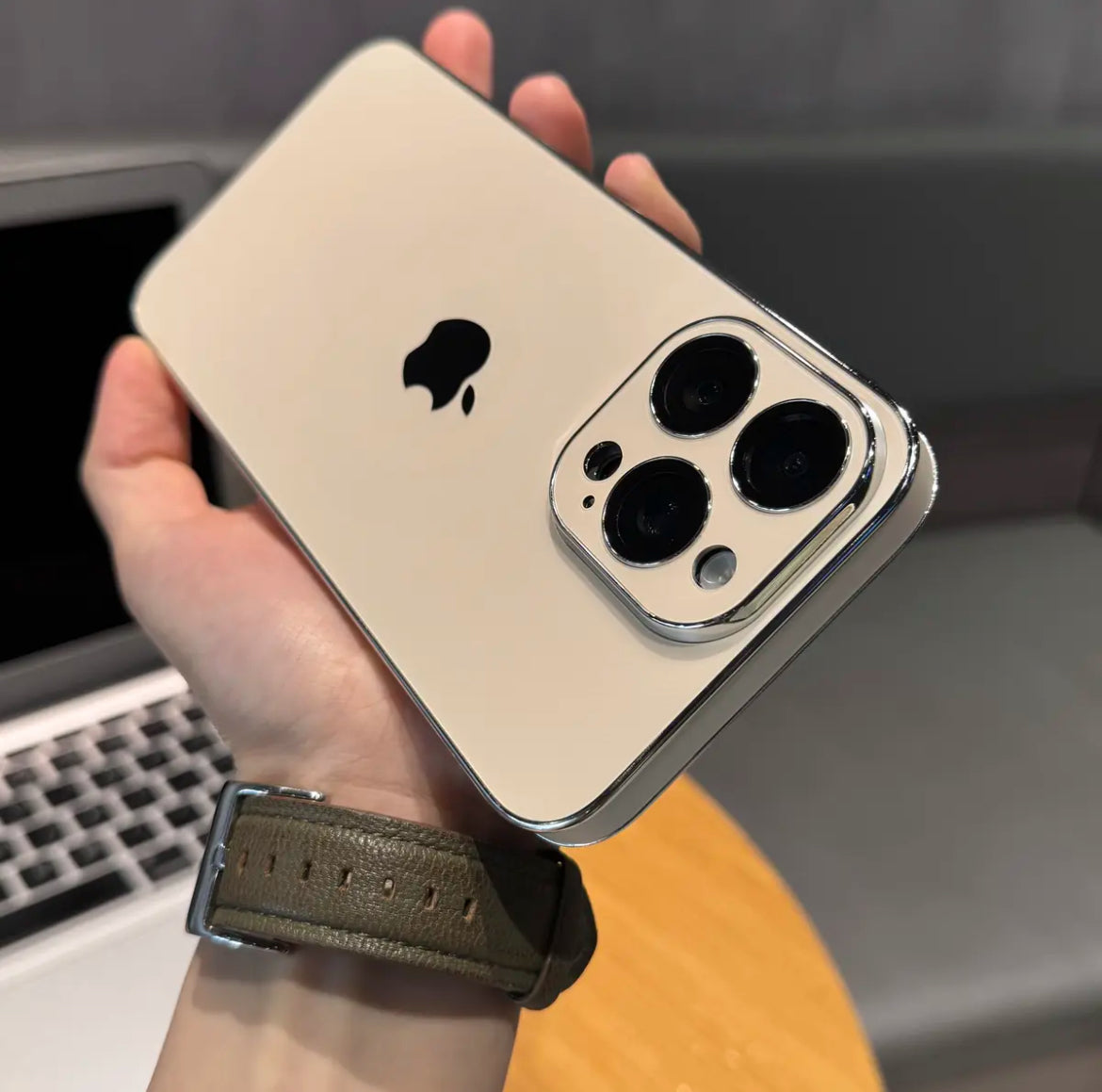يأتي iPhone 16/13 مع عدسة واقية Nano AG حافظة صلبة من البولي كربونات
