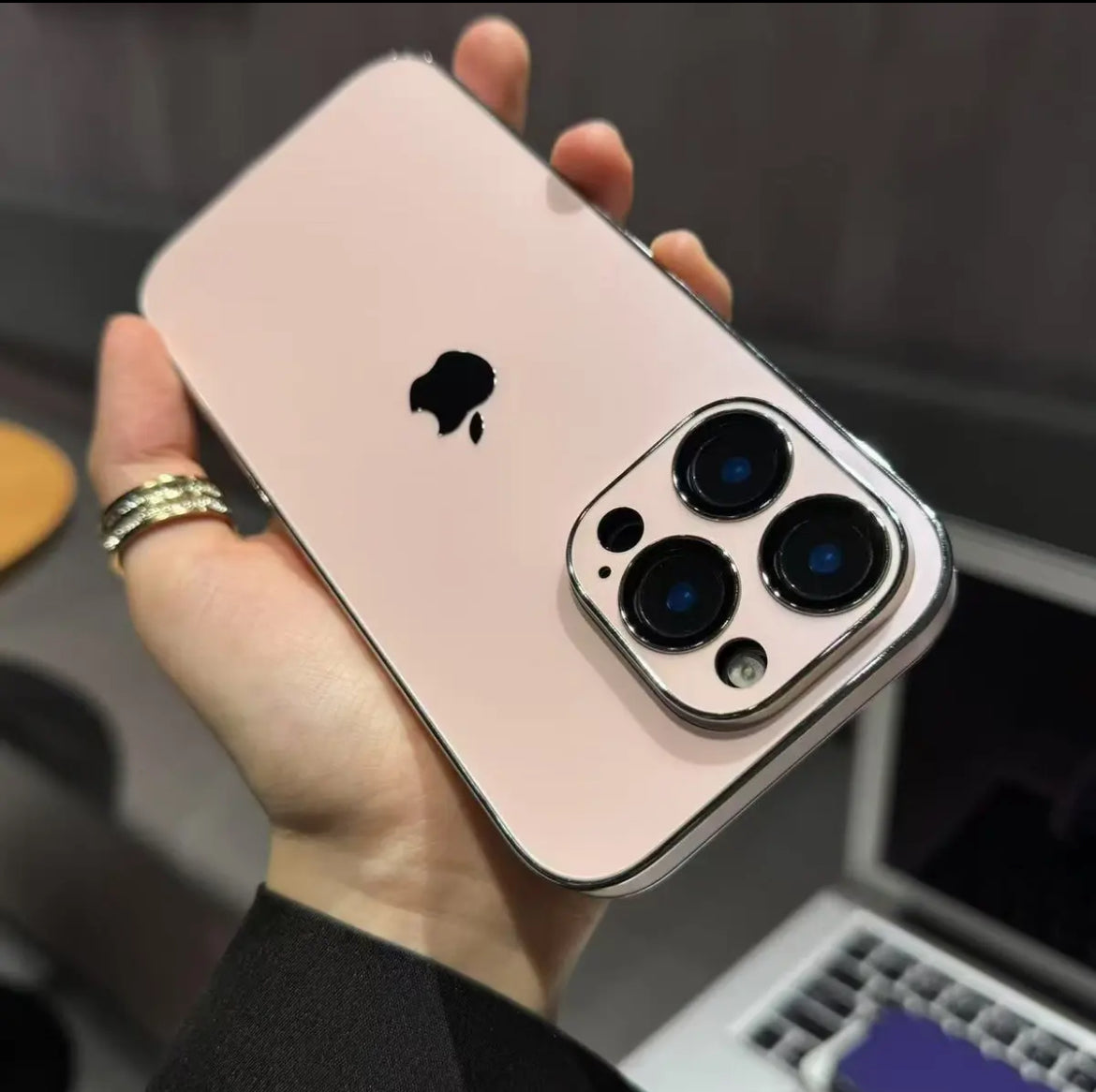 يأتي iPhone 16/13 مع عدسة واقية Nano AG حافظة صلبة من البولي كربونات